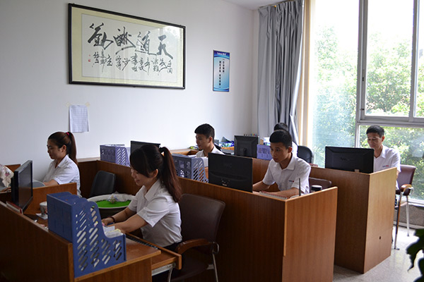 自動關(guān)窗器